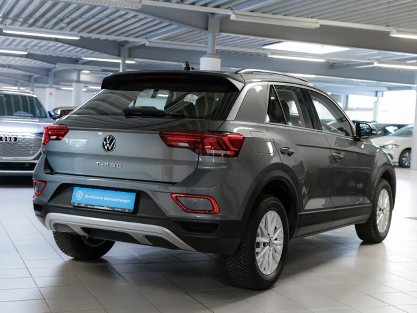 Volkswagen T-Roc 1.0TSi Life AHK NaviMedia LED Sitzheiz. Parkassist Gris - 2