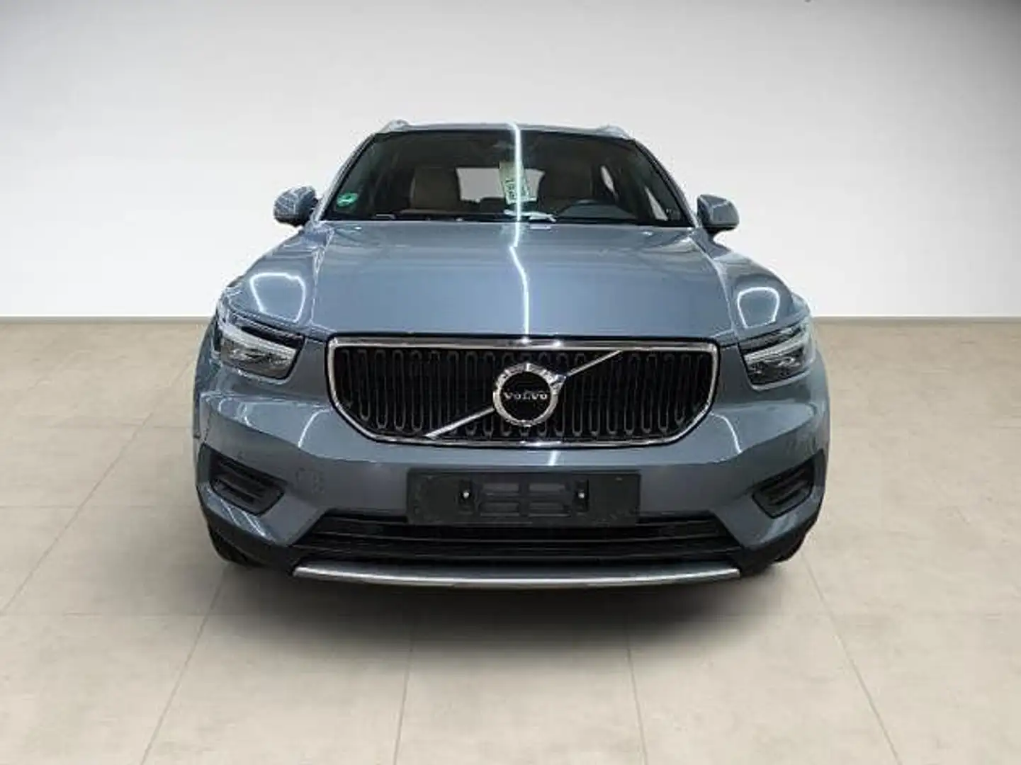 Volvo XC40 T3 Momentum Pro Grijs - 2