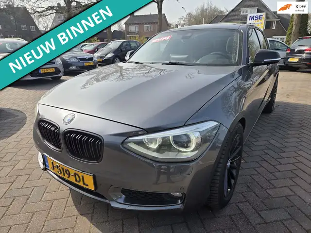 BMW 116 1-serie 116i Business+ NETTE AUTO RIJDT EN SCHAKEL