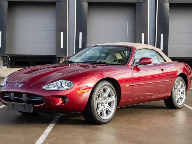 Jaguar XK8 4.0 V8 Convertible