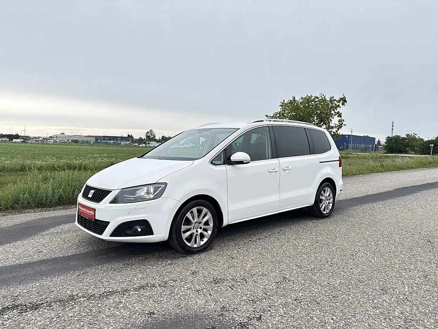 SEAT Alhambra Style 2,0 TDI CR DPF DSG Weiß - 2