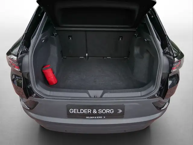 Volkswagen ID.4 view 12