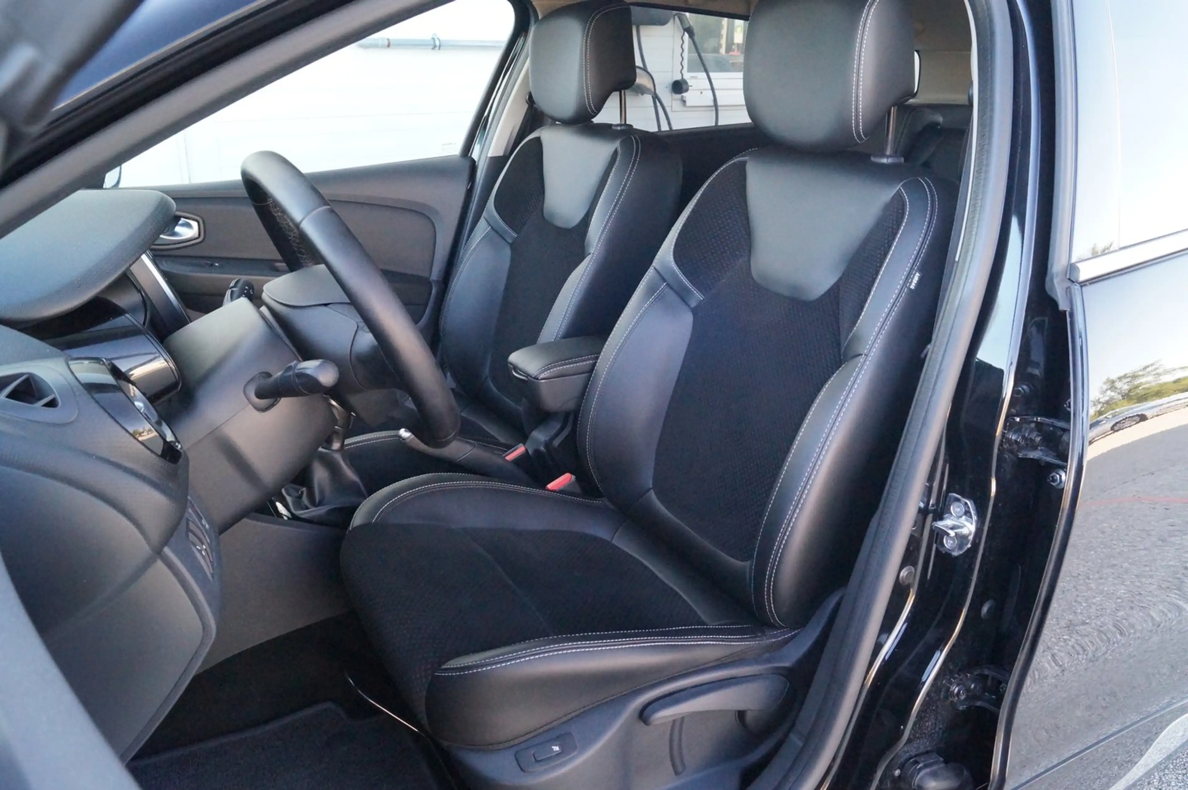Renault Clio Grandtour Energy TCe 90 Intens — photo 7