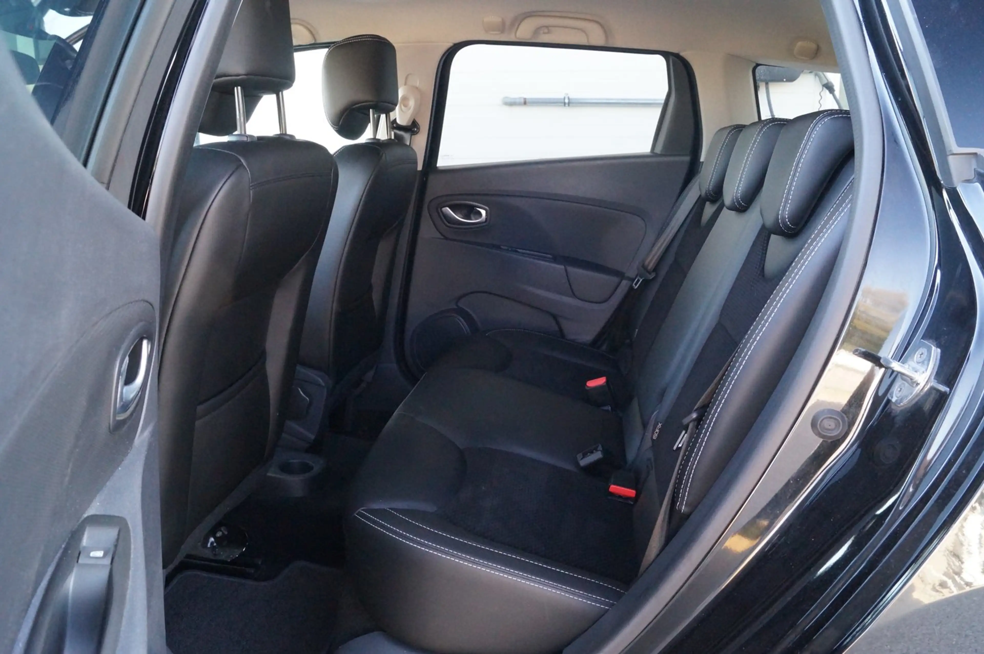 Renault Clio Grandtour Energy TCe 90 Intens — photo 9