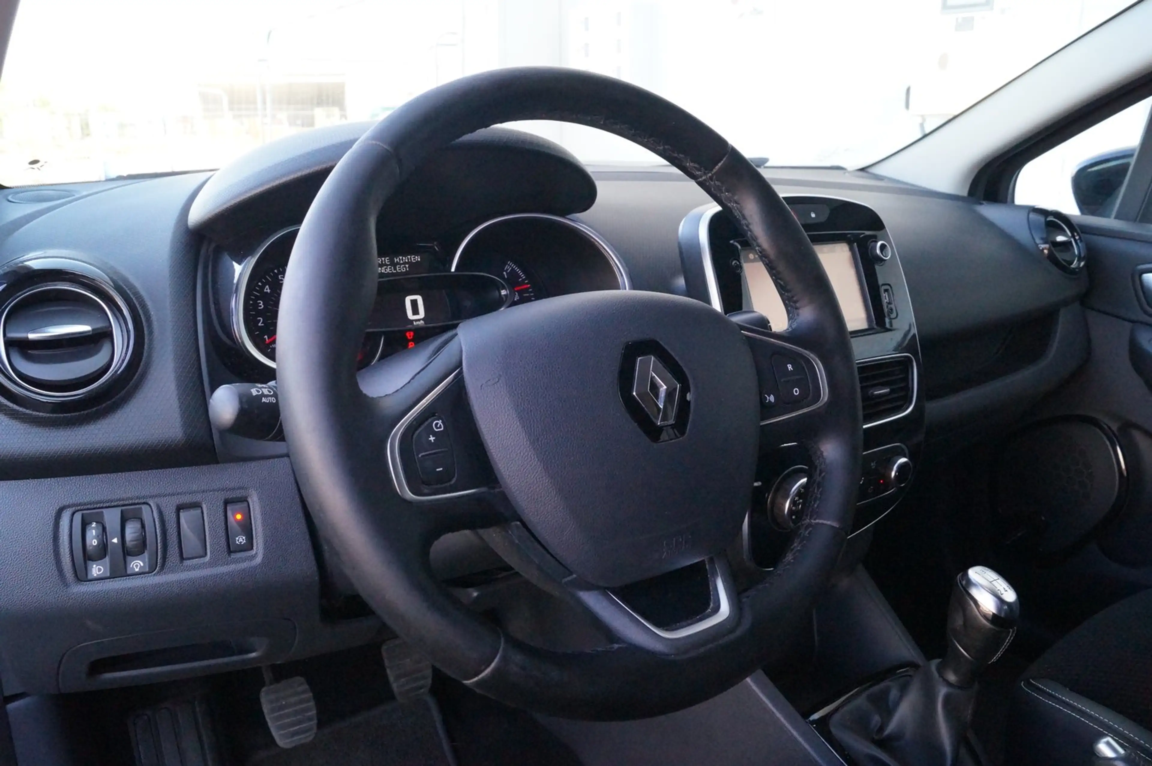 Renault Clio Grandtour Energy TCe 90 Intens — photo 13