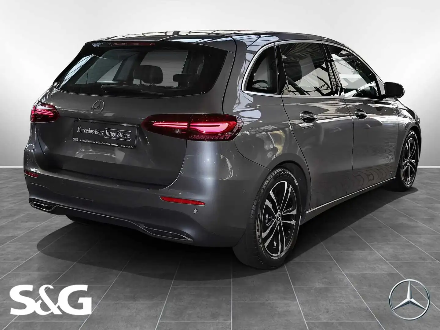 Mercedes-Benz B 200 Progressive 360°+TOTWINKEL+LED+NAVI+17" Šedá - 2