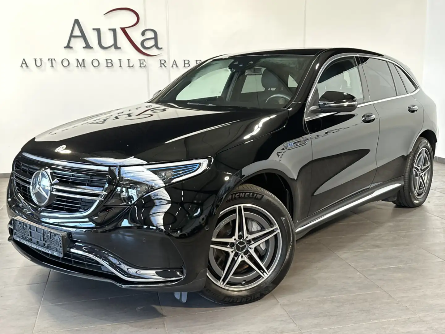 Mercedes-Benz EQC 400 4Matic AMG-Line NAV+LED+19ZO+KEYLESS+1HD Black - 2