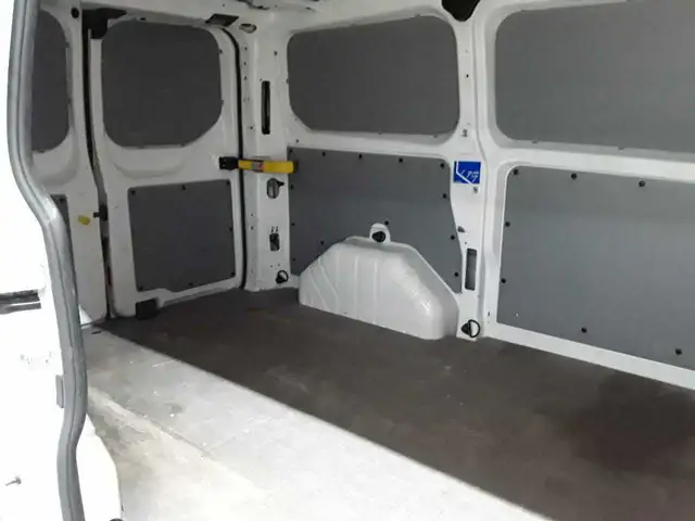 Ford Transit view 14