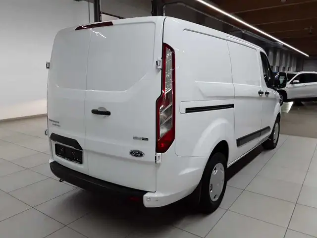 Ford Transit view 4