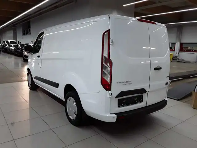 Ford Transit view 5