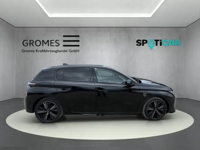 Peugeot 308 view 2