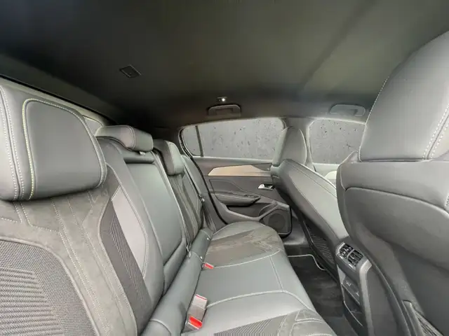 Peugeot 308 view 14