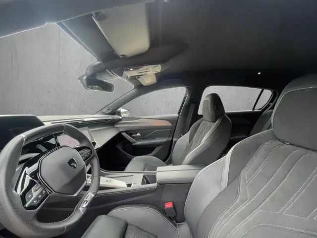 Peugeot 308 view 9