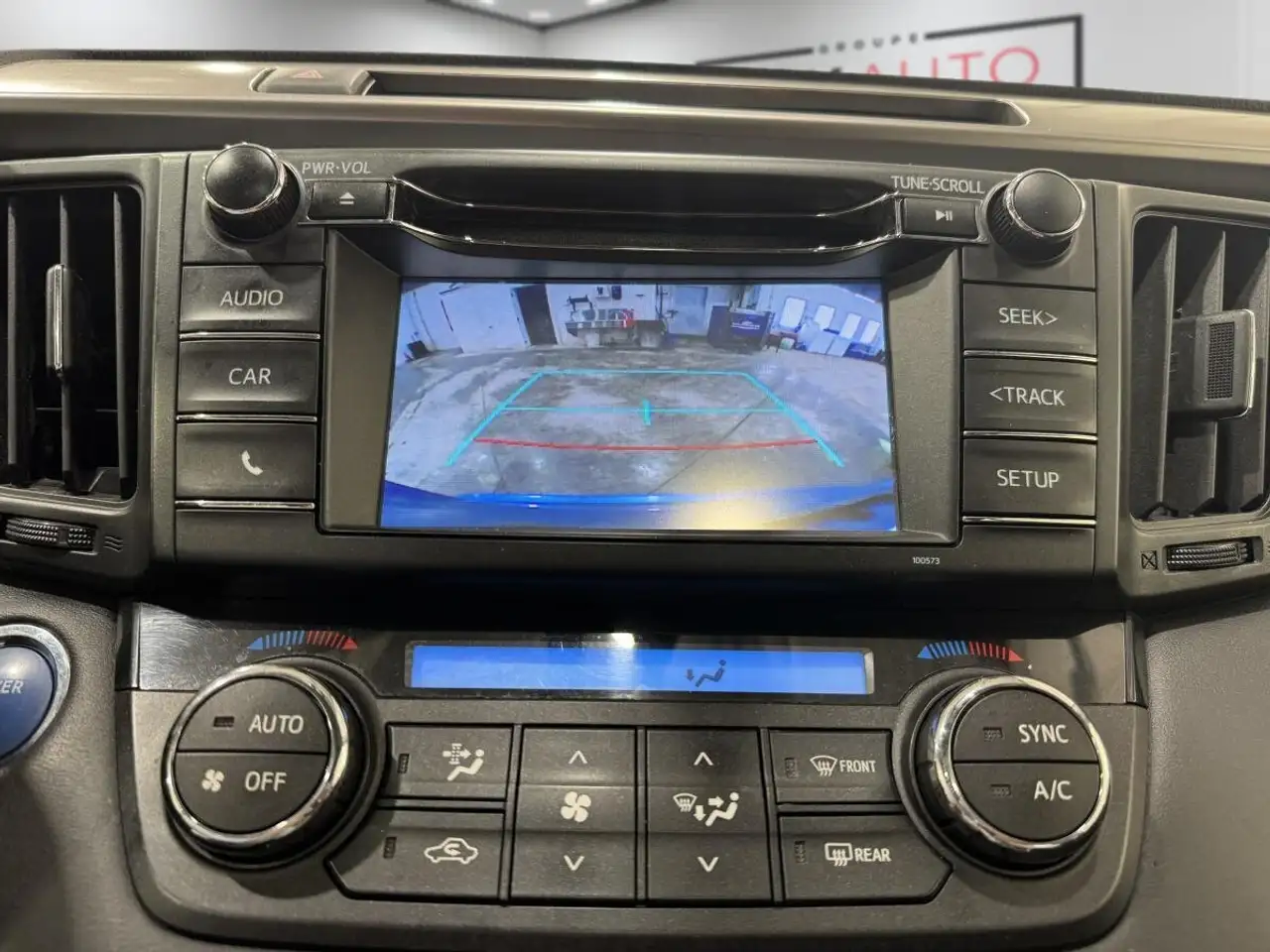 Toyota RAV 4 снимка Toyota RAV 4