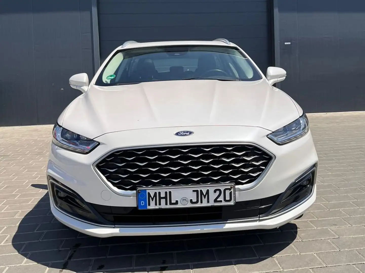 Ford Mondeo Mondeo Turnier 2.0 TDCi Start-Stopp PowerShift-Aut Weiß - 2