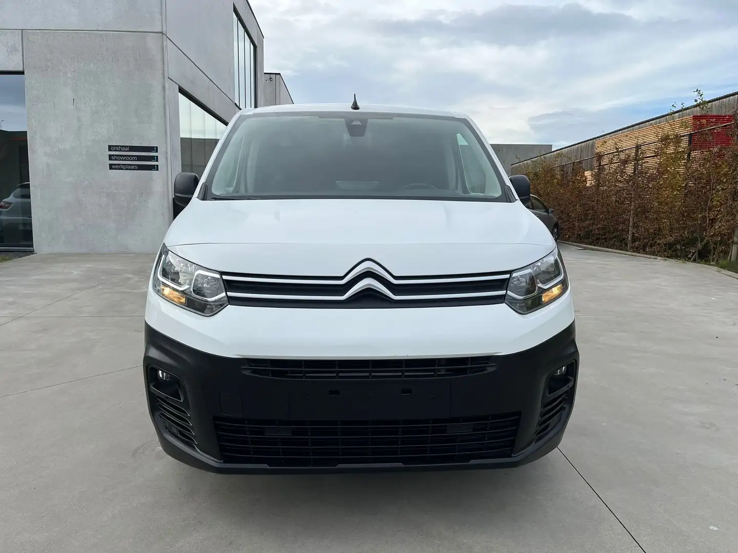 Citroen Berlingo 2021 3pl/102PK/NAVI/CAMERA/PDC/GARANTIE Wit - 2