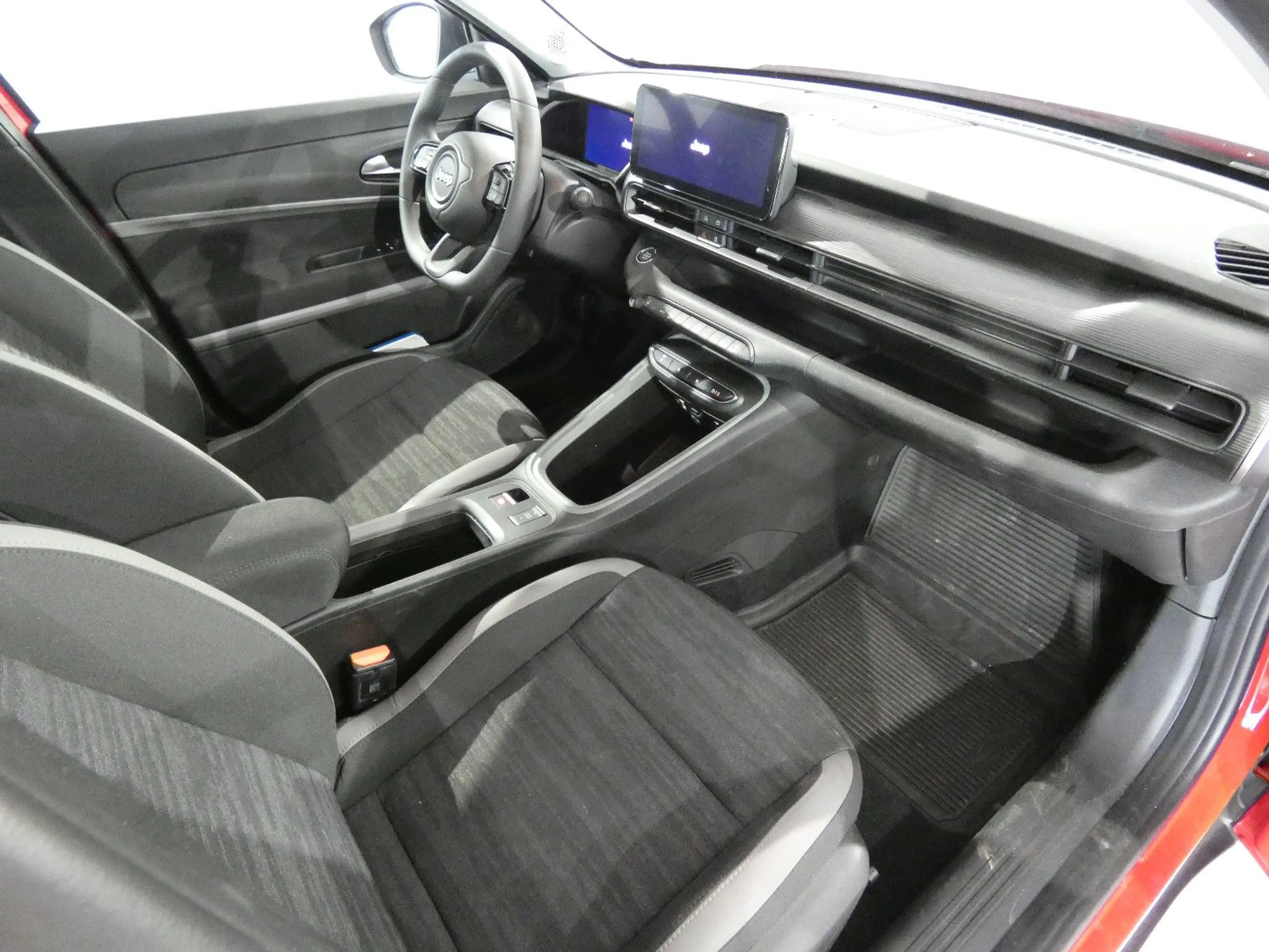 Jeep Avenger Longitude Electric LED/Navi/Tempomat/PDC — photo 11