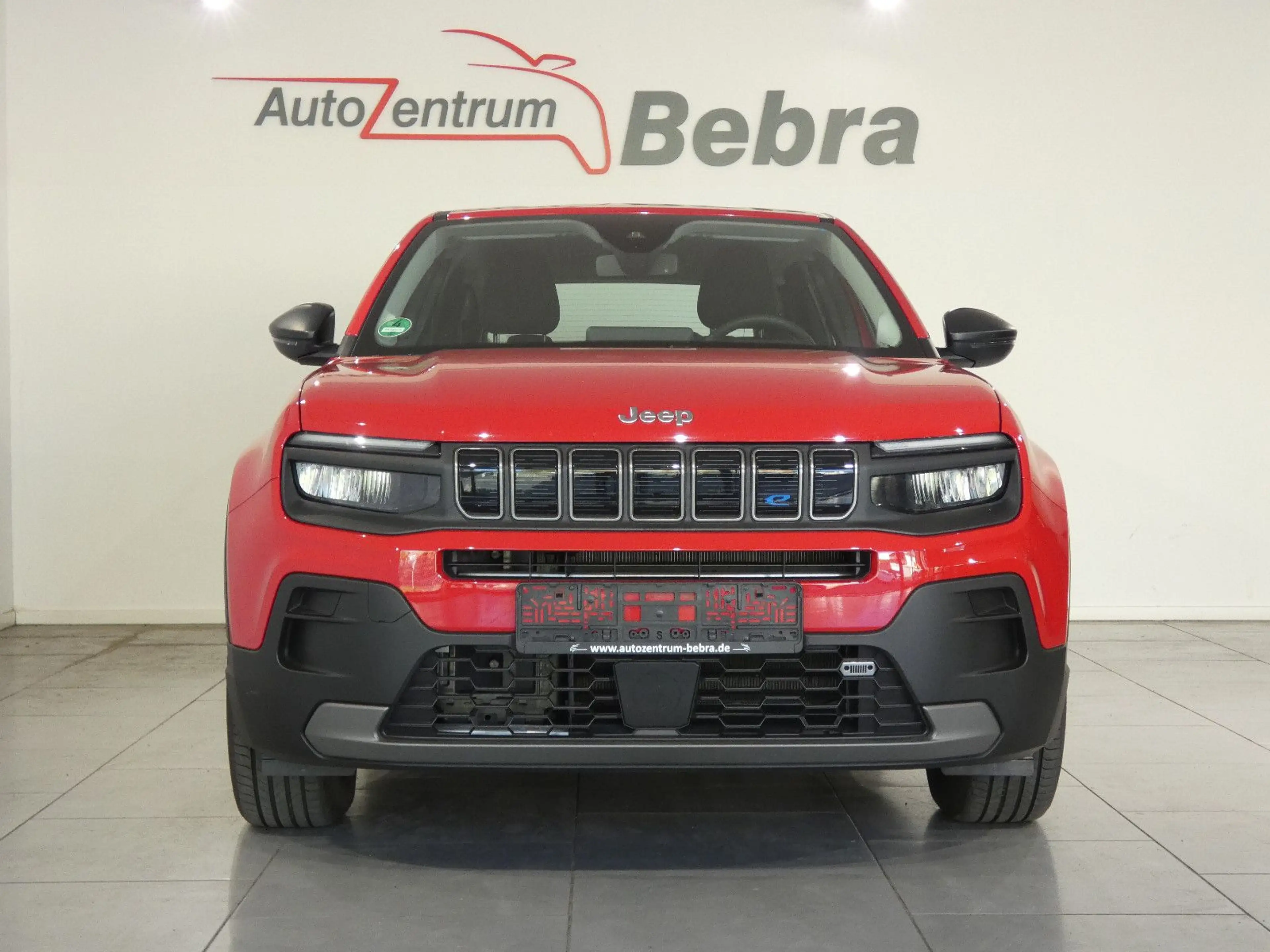 Jeep Avenger Longitude Electric LED/Navi/Tempomat/PDC — photo 2