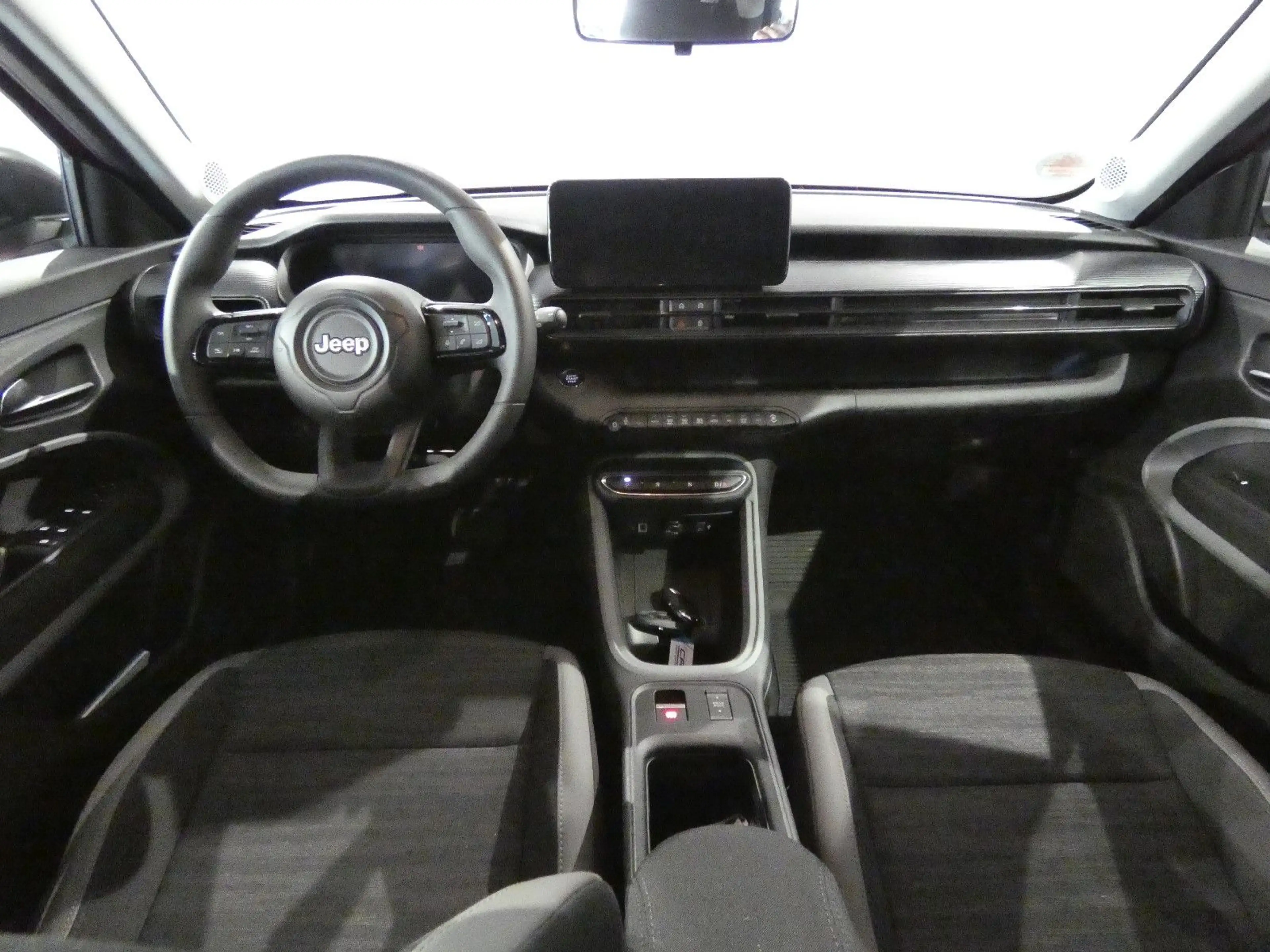 Jeep Avenger Longitude Electric LED/Navi/Tempomat/PDC — photo 10