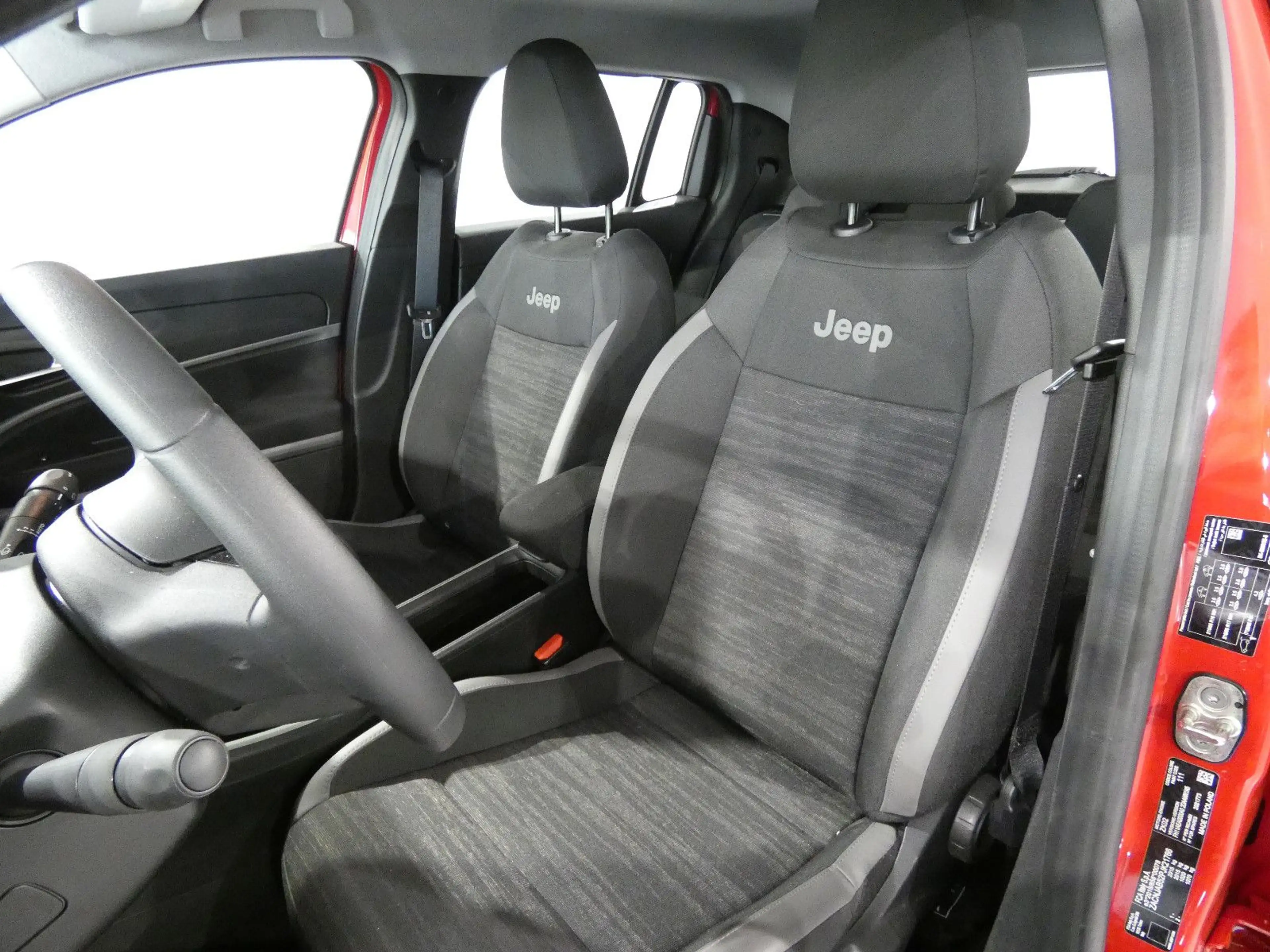 Jeep Avenger Longitude Electric LED/Navi/Tempomat/PDC — photo 9