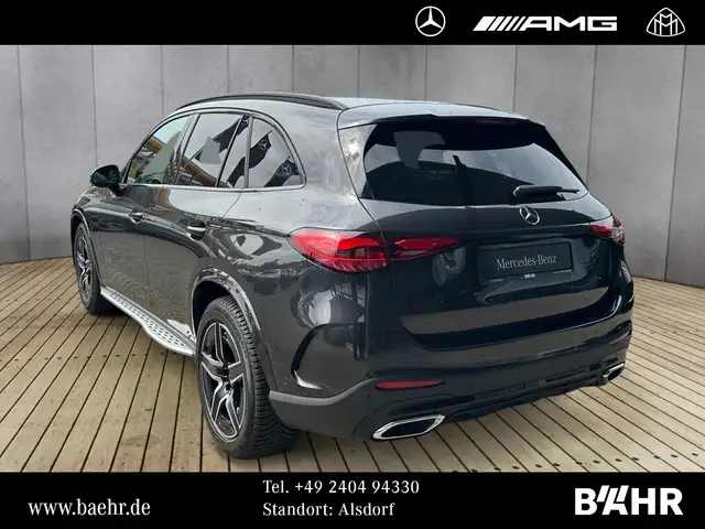 Mercedes-Benz GLC 200 view 3