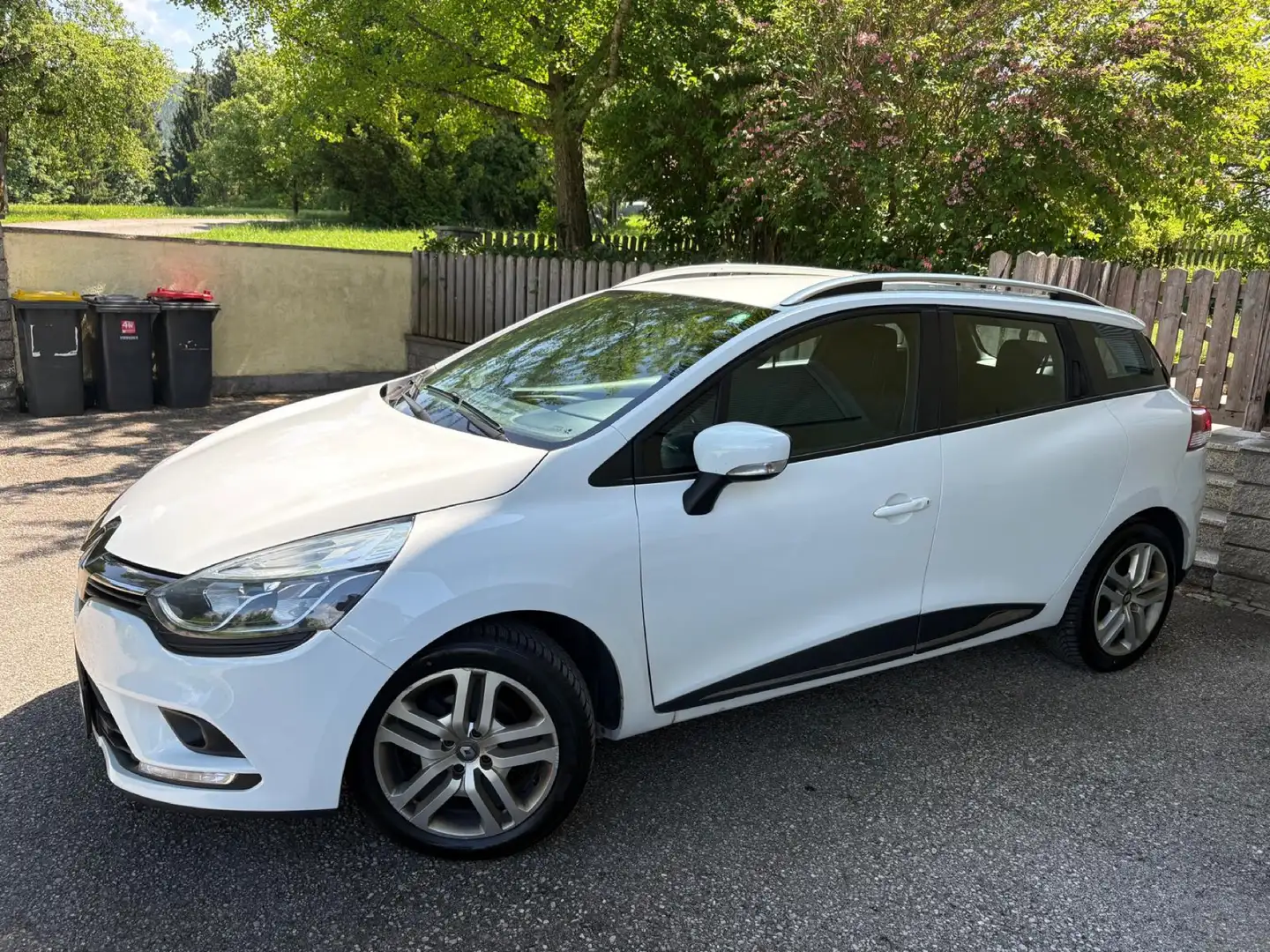 Renault Clio Grandtour Energy TCe 90 Zen - 1