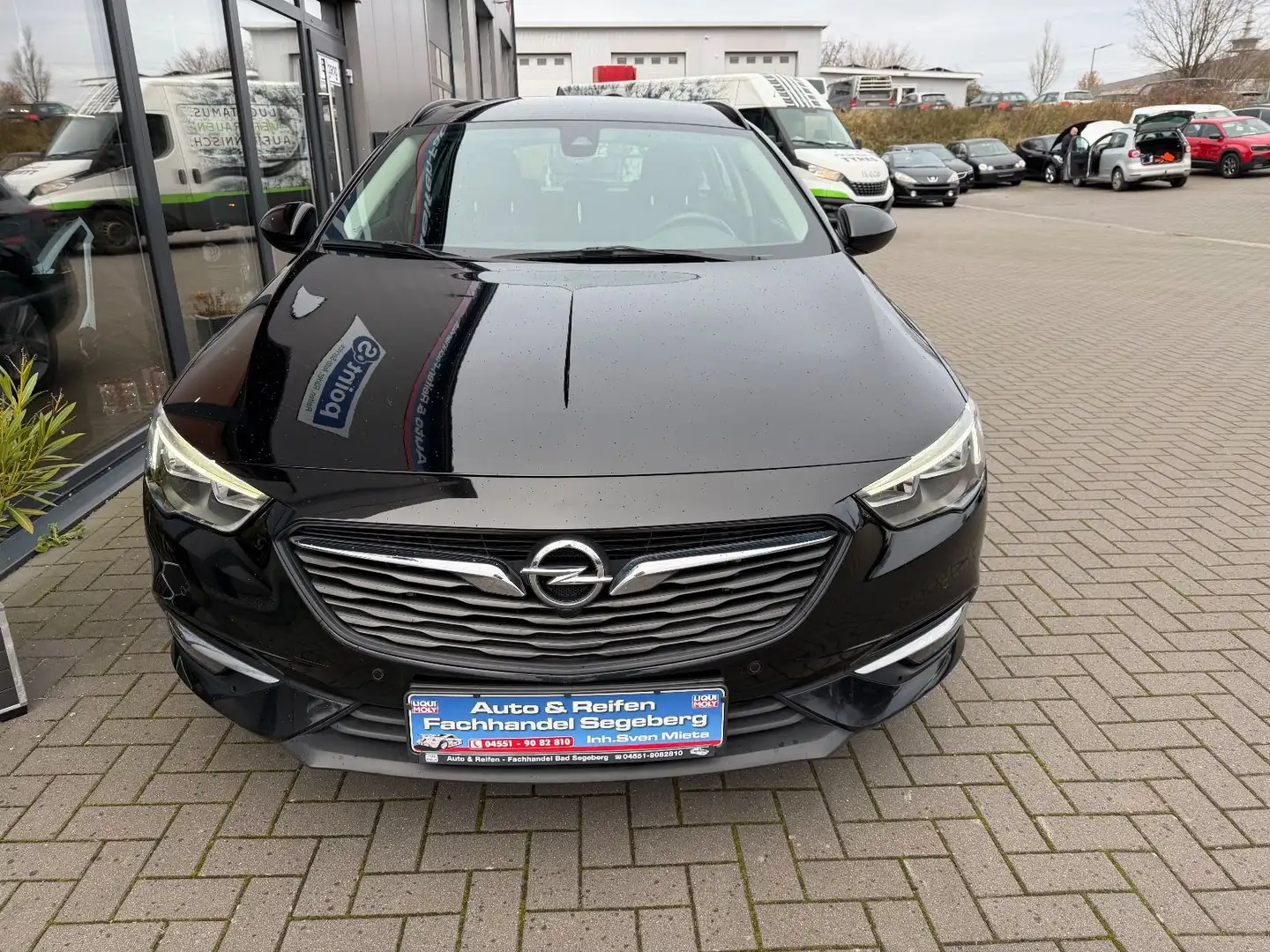 Opel Insignia B Sports Tourer 1.5TURBO Business Schwarz - 2
