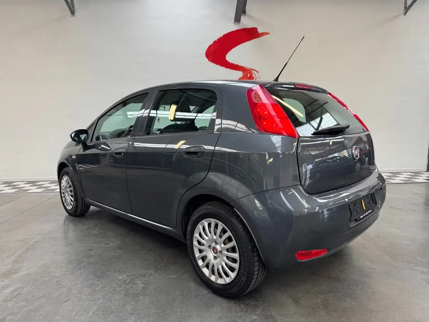 Fiat Punto Punto 1.2i Lounge Gris - 2