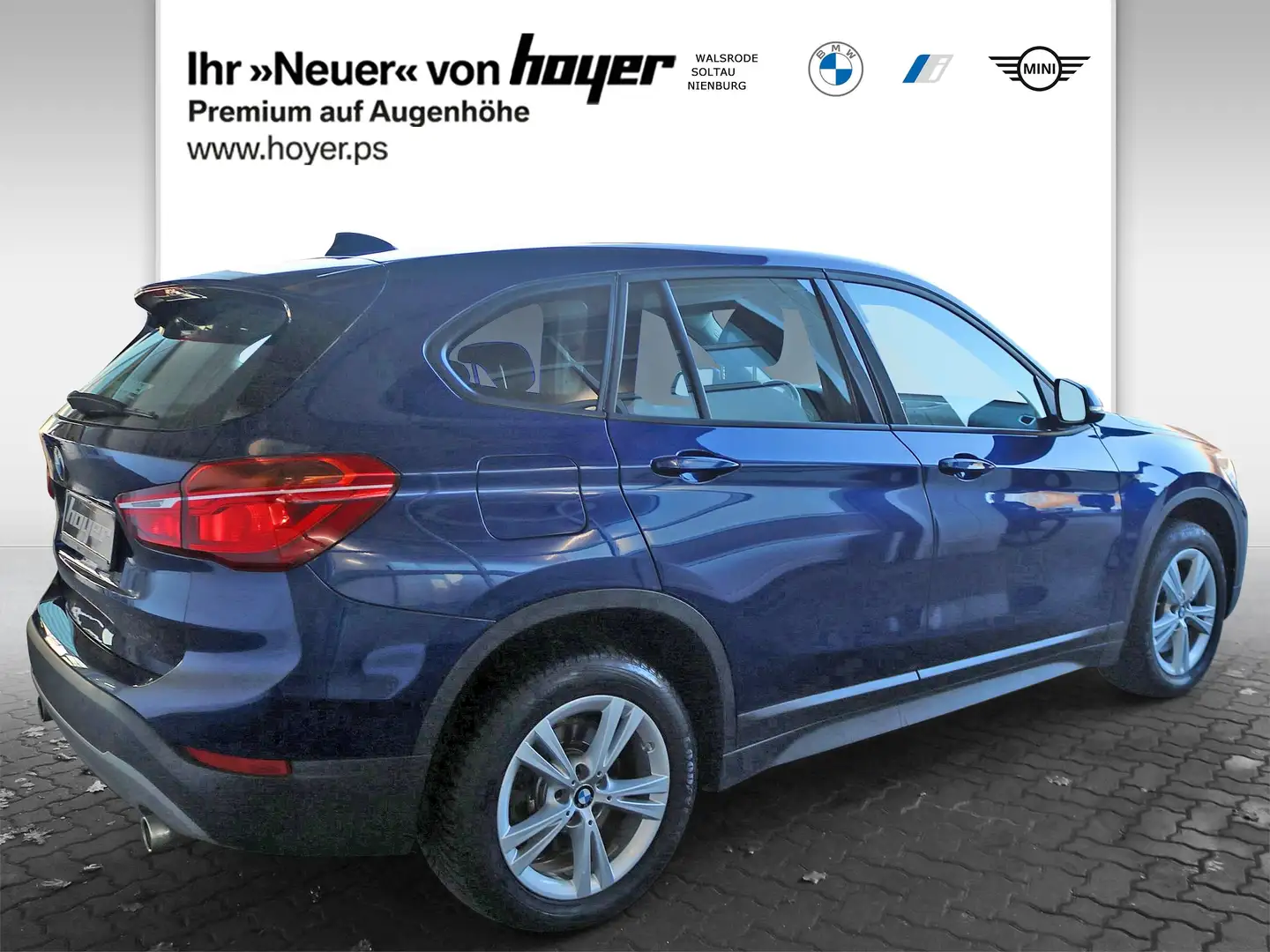 BMW X1 sDrive20i Advantage HiFi Pano.Dach Navi Shz Modrá - 2
