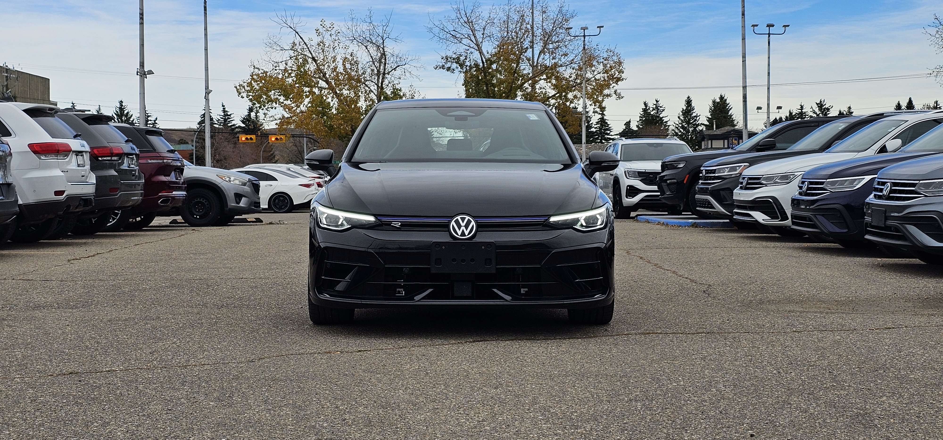 2026 Volkswagen Golf — снимка 2