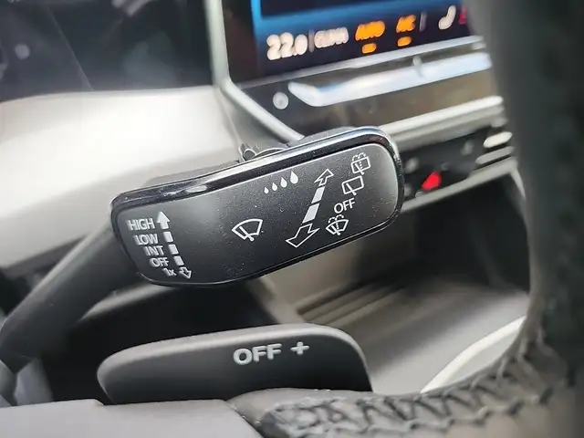 Volkswagen Golf view 14