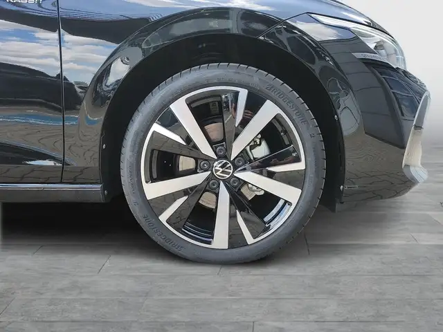 Volkswagen Golf view 7