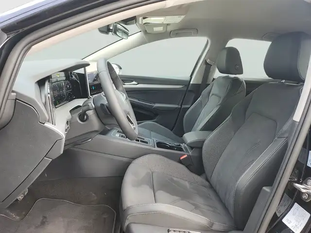 Volkswagen Golf view 8