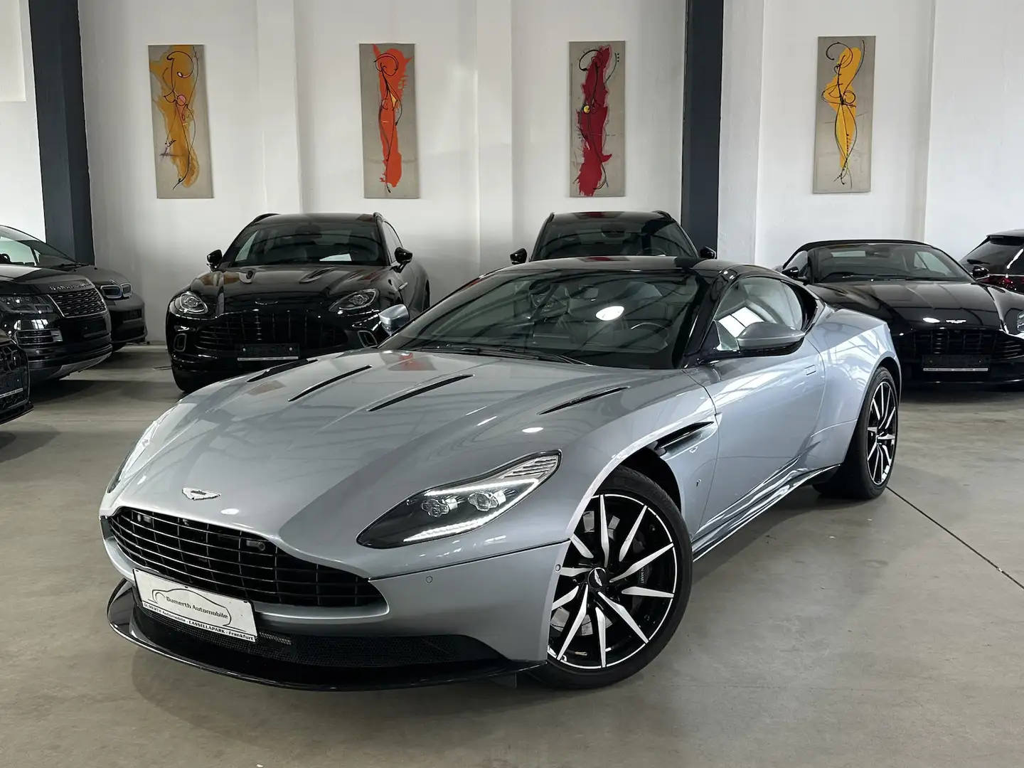 Aston Martin DB11 V 12 AML Special Colour/Black-Tech-Pack/ Silber - 1