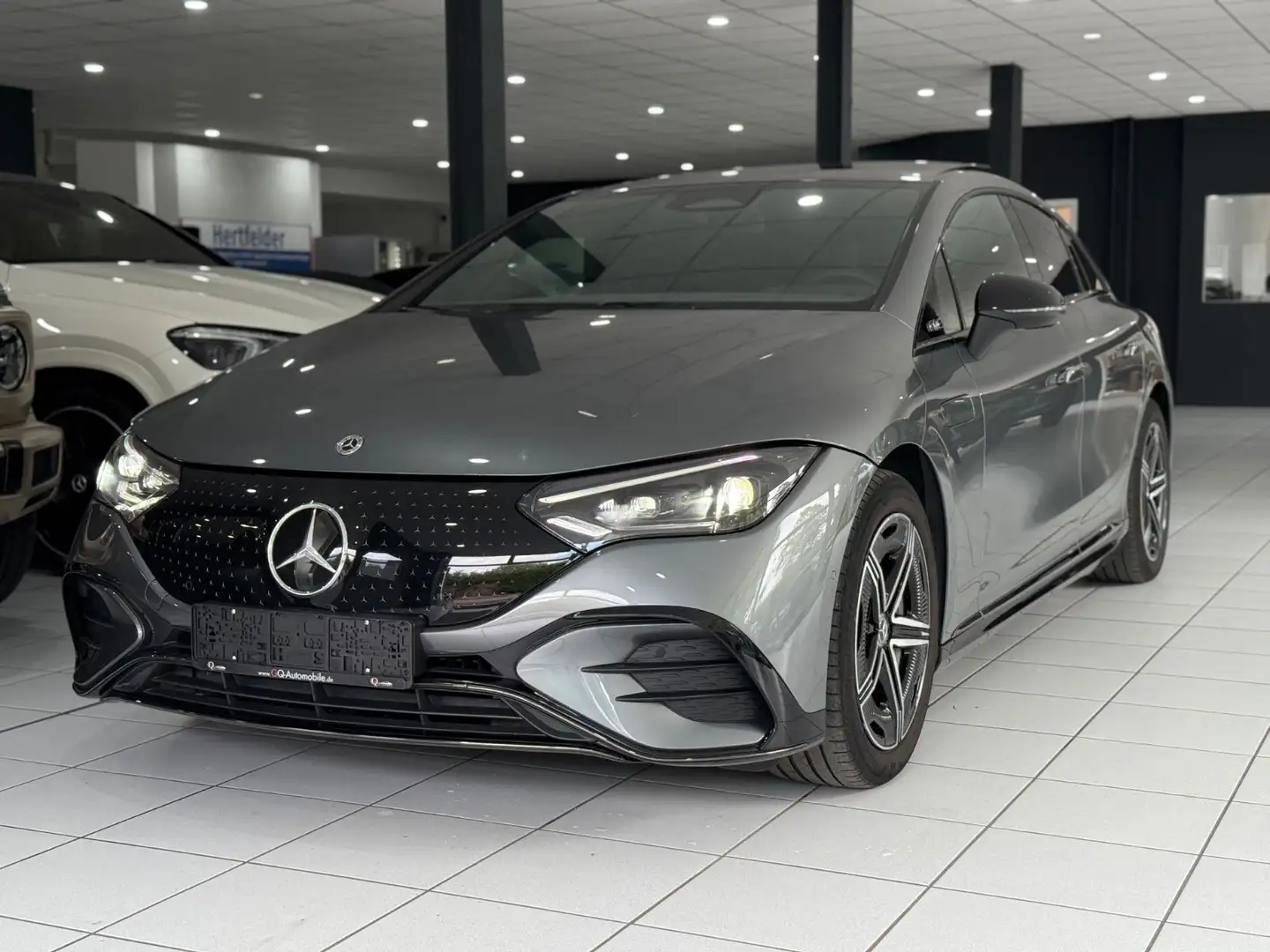 Mercedes-Benz EQE 300 AMG-LINE*PANO*DISTRONIC*HEADUP*MEMORY* Gri - 1