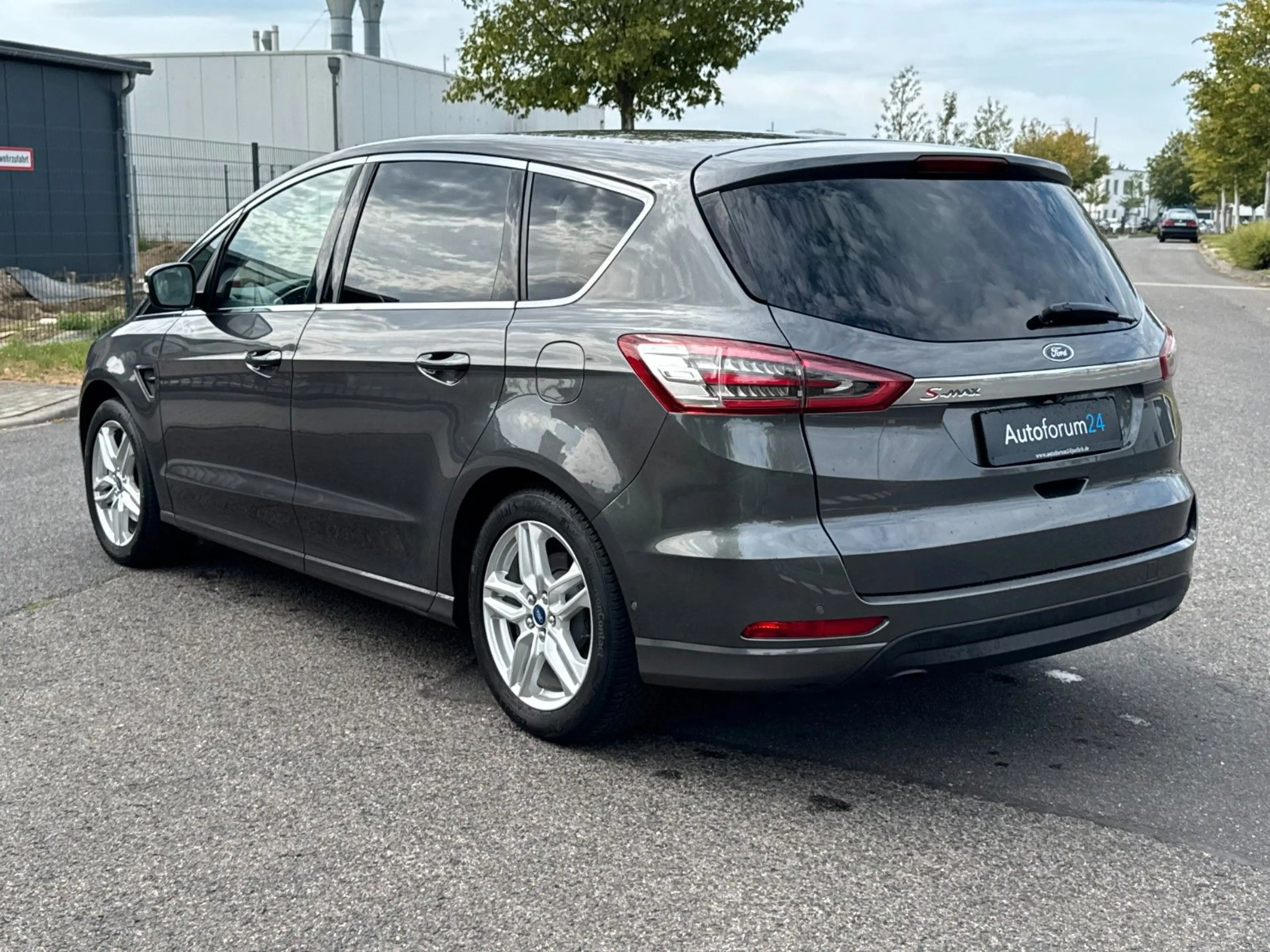 Ford S-Max Titanium *Autom.*7-Sitz*Navi*Kamera*Leder* — photo 3