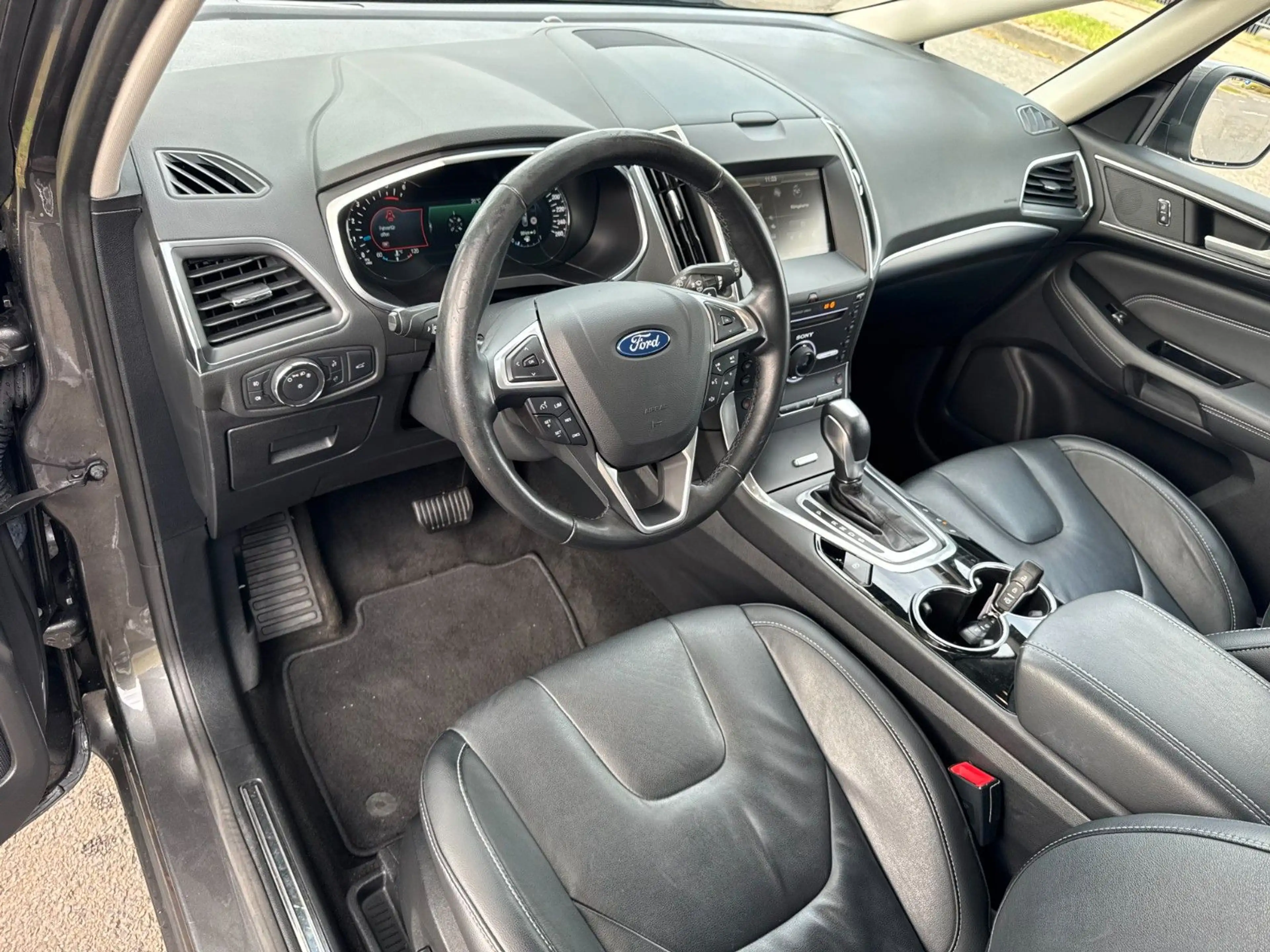 Ford S-Max Titanium *Autom.*7-Sitz*Navi*Kamera*Leder* — photo 9