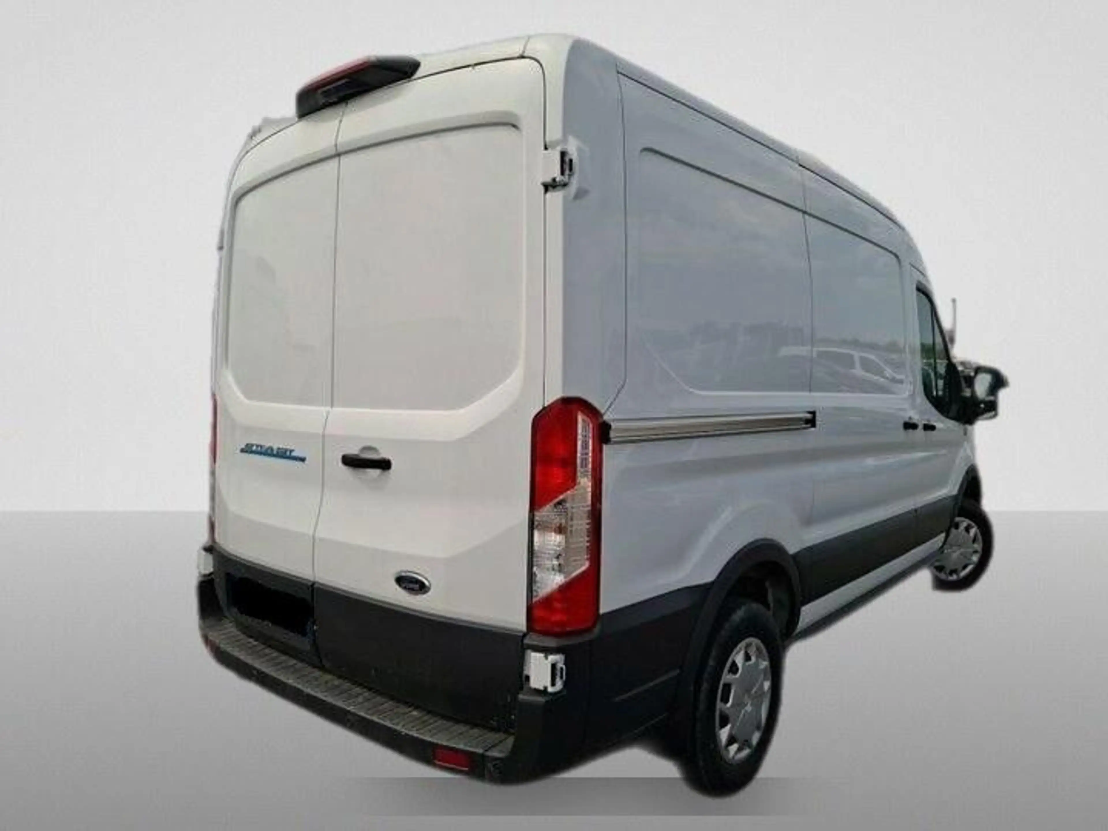 Ford E-Transit 350 L2H2 Trend 68 kWh — photo 2