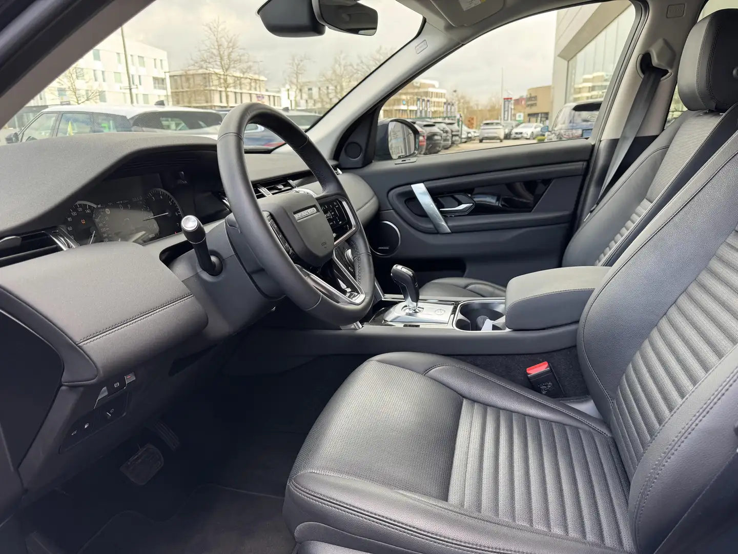 Land Rover Discovery Sport P300e SE Blauw - 2