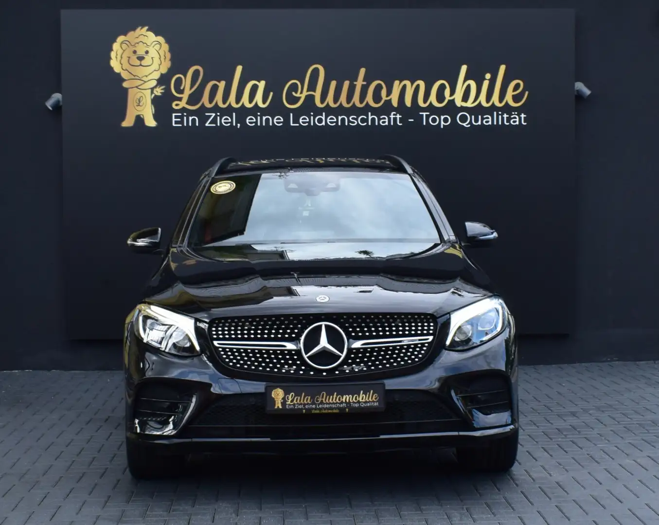 Mercedes-Benz GLC 43 AMG 4Matic NIGHT-PAKET CARBON ALCANTARA Schwarz - 2