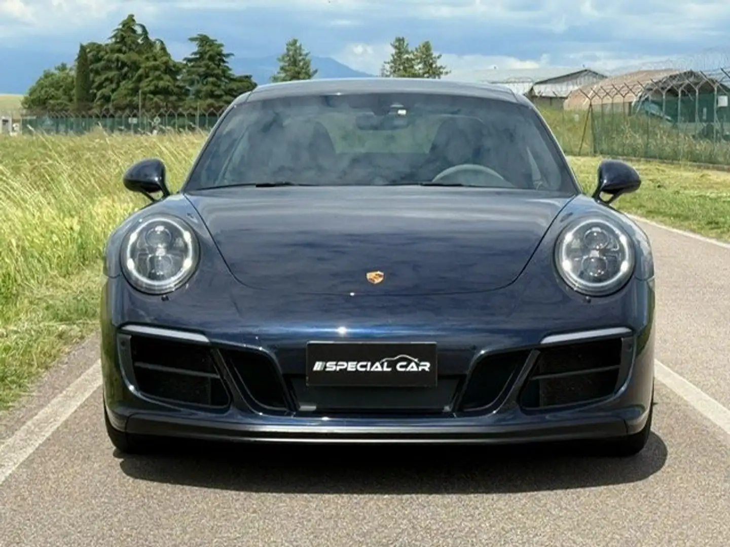 Porsche 911 991 Coupe 3.0 Carrera 4 GTS pdk Blau - 2