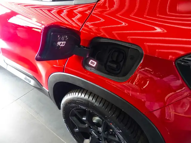 Jeep Avenger view 15