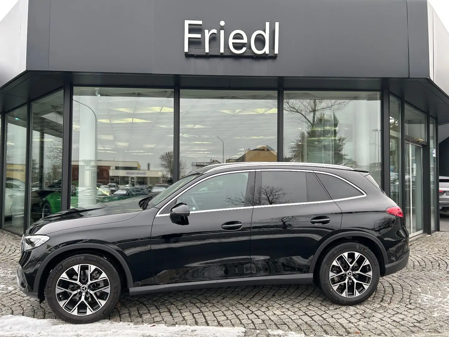 Mercedes-Benz GLC 220 d 4M Edition Distronic AHK LED 360° Noir - 1