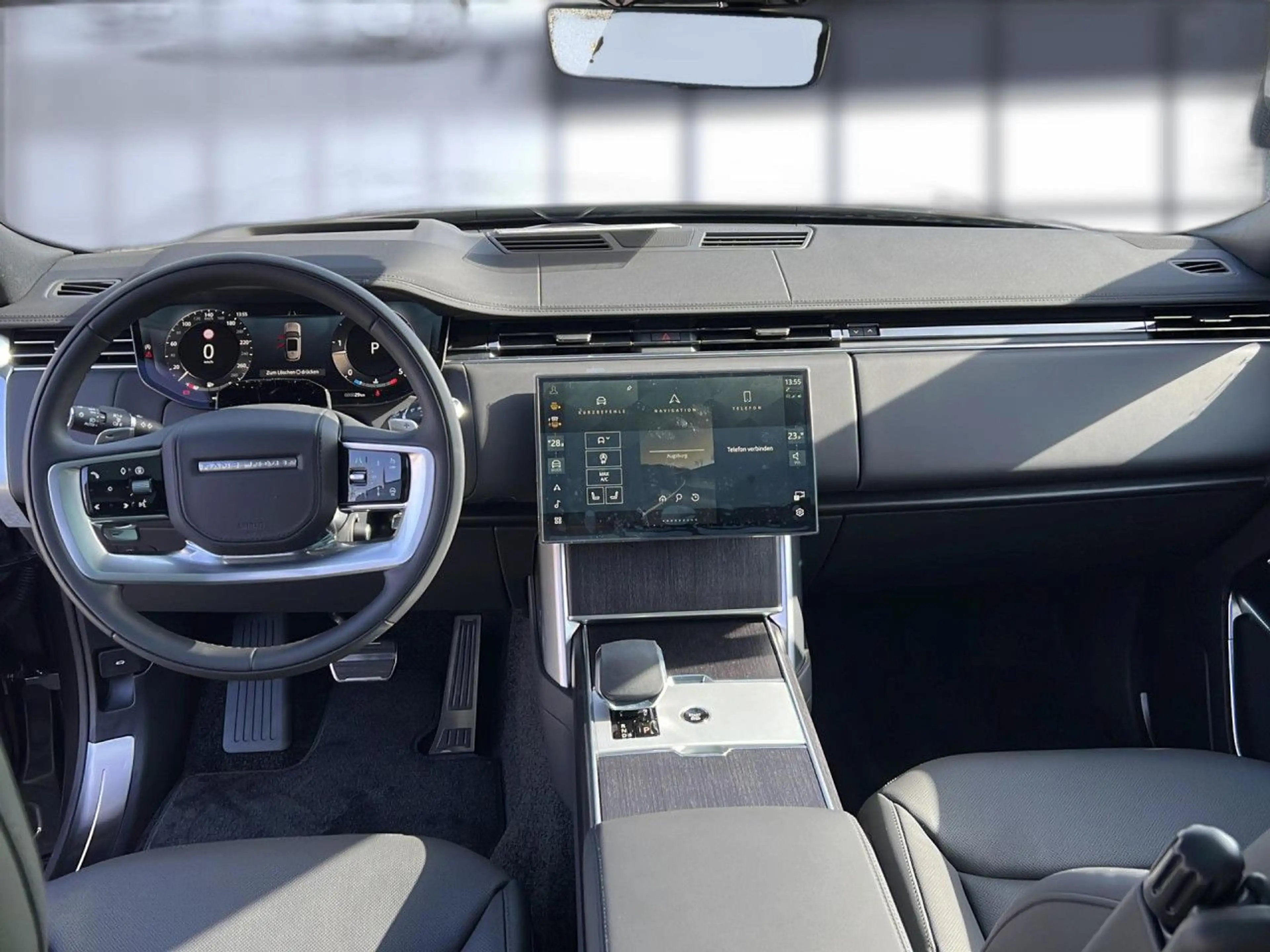 Land Rover Range Rover D300 SE — photo 16