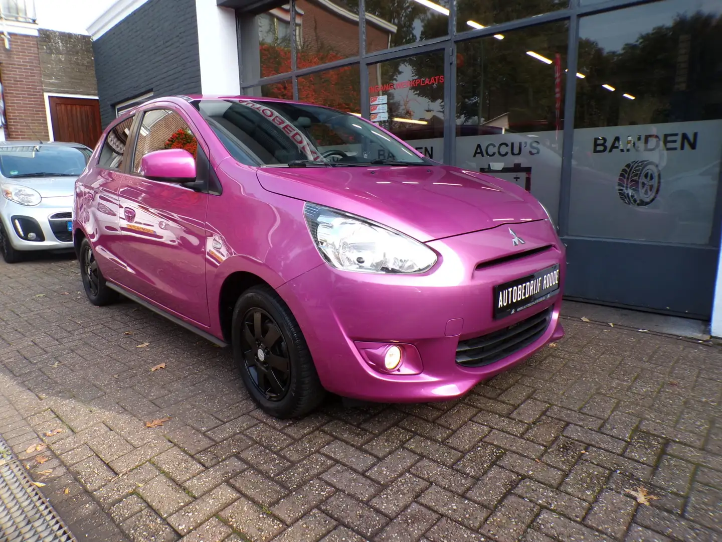 Mitsubishi Space Star 1.2 Instyle TOP STAAT ,GOED ONDERHOUDEN! Paars - 2