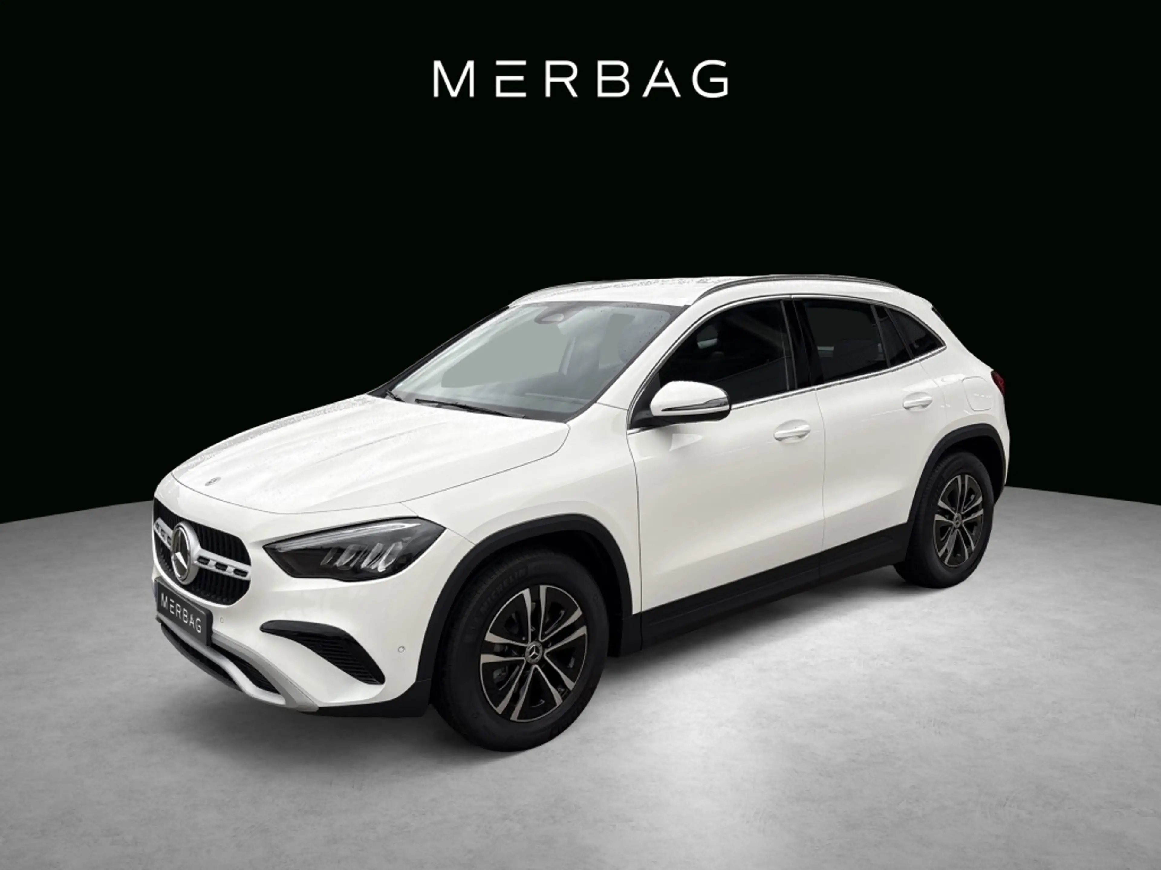 Mercedes-Benz GLA 180 Advanced RFK Totwinkelass. 17"