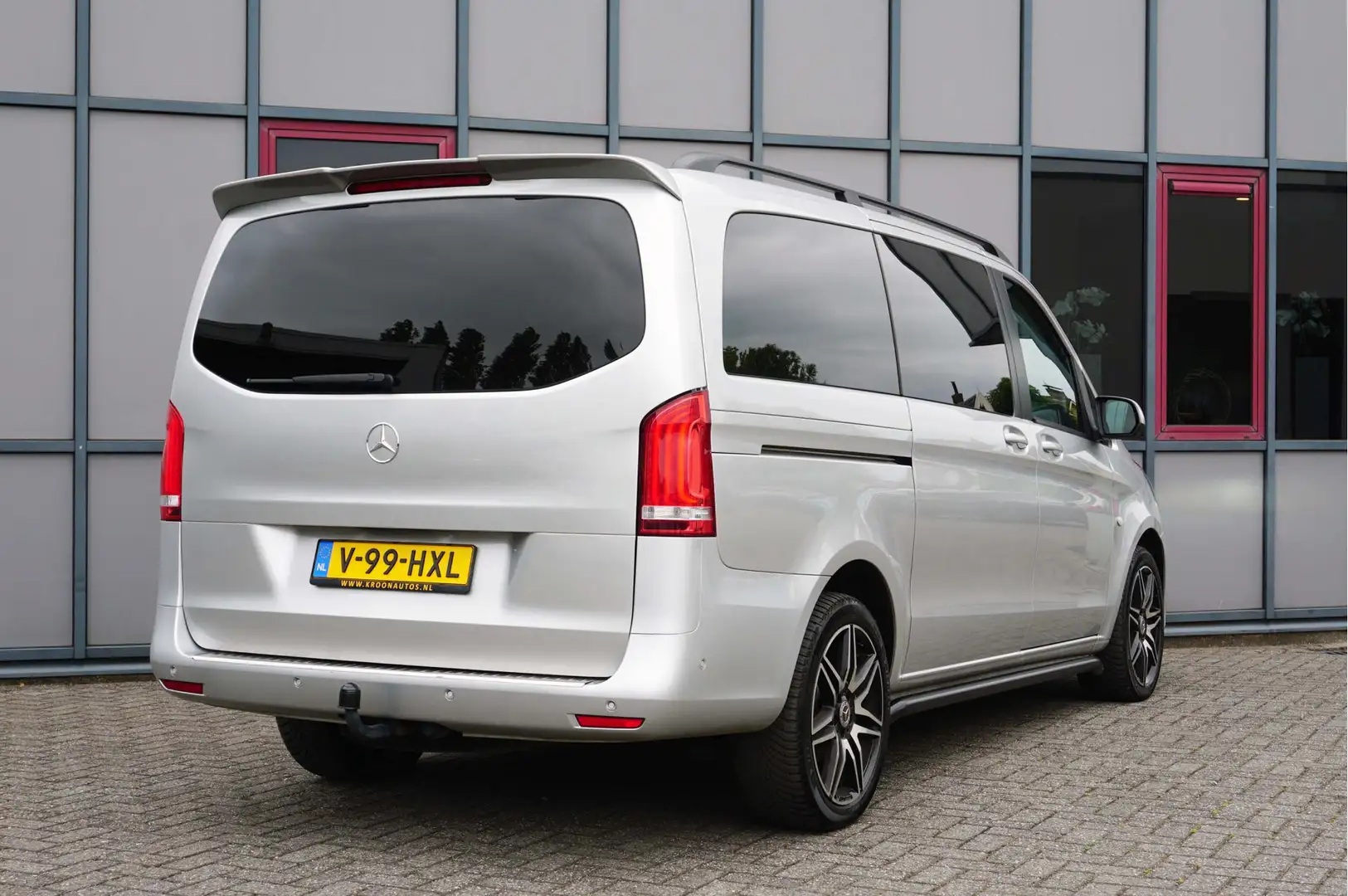 Mercedes-Benz Vito 119 CDI 4-Matic Lang DC AMG LED Gris - 2