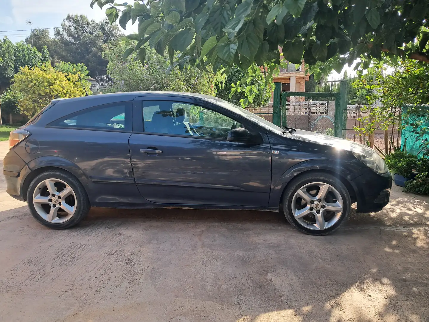 Opel Astra GTC sport Azul - 1