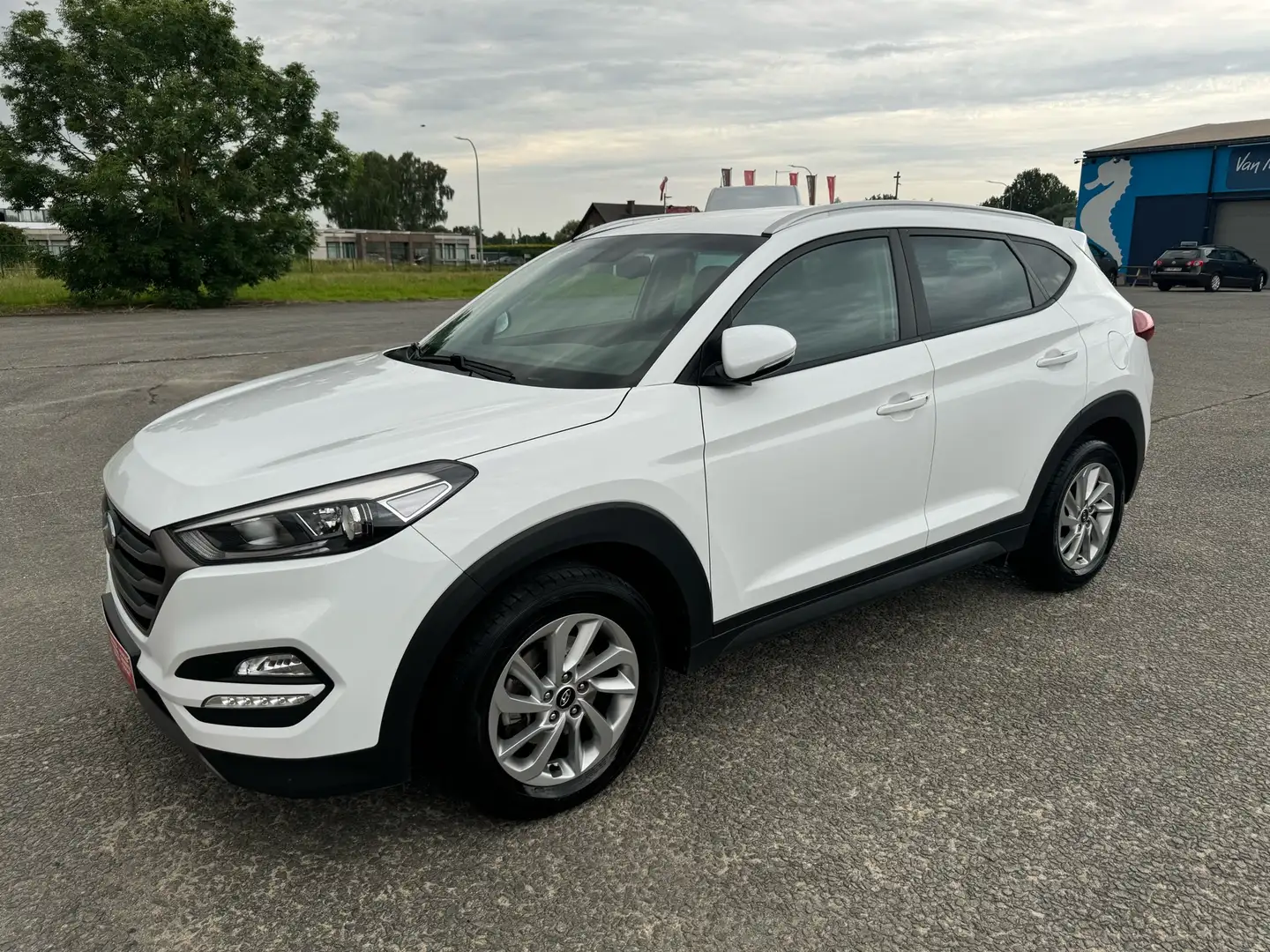 Hyundai TUCSON 1.6i Benzine Turbo Gps Camera 12Manden Garantie Blanc - 1
