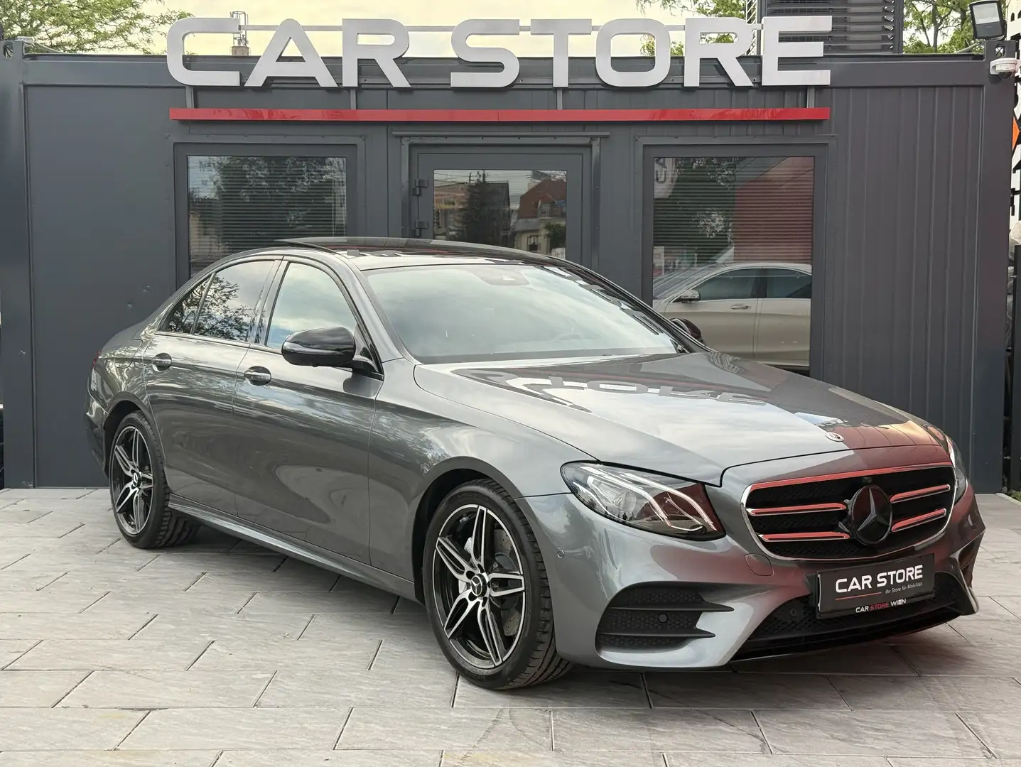 Mercedes-Benz E 220 d|AMG-Line|Pano|Widescreen|Spuras|NightPak|360° Grau - 1